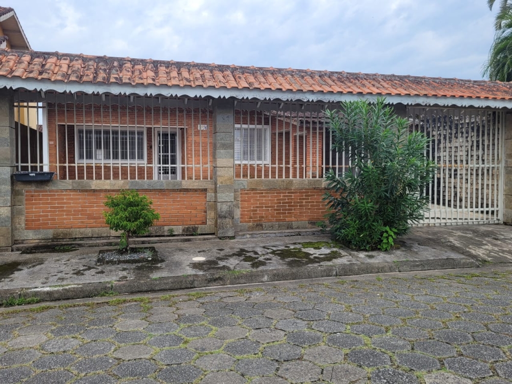 CASA A VENDA NO BAIRRO STELLA